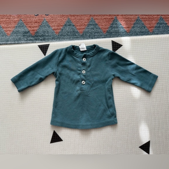 Kate Quinn|Baby gender neutral Teal Long Sleeve shirt w buttons•organic cotton - Picture 3 of 6